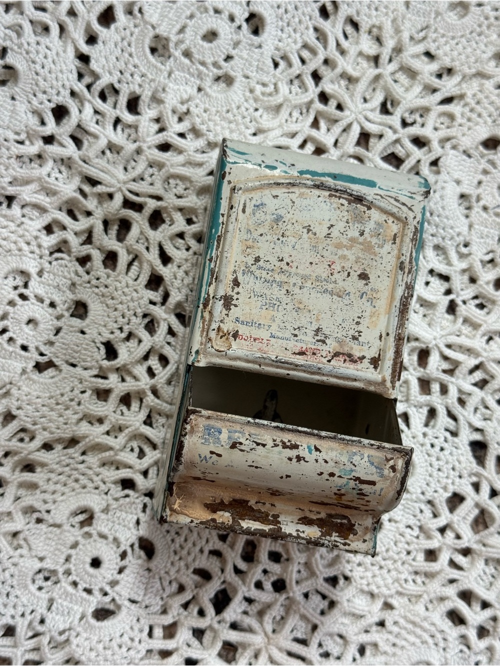 Vintage Metal Wall Mount Match Holder Dispenser Primitive Kitchen Decor